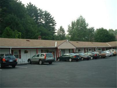 Wagon Wheel Inn Lenox Exterior foto
